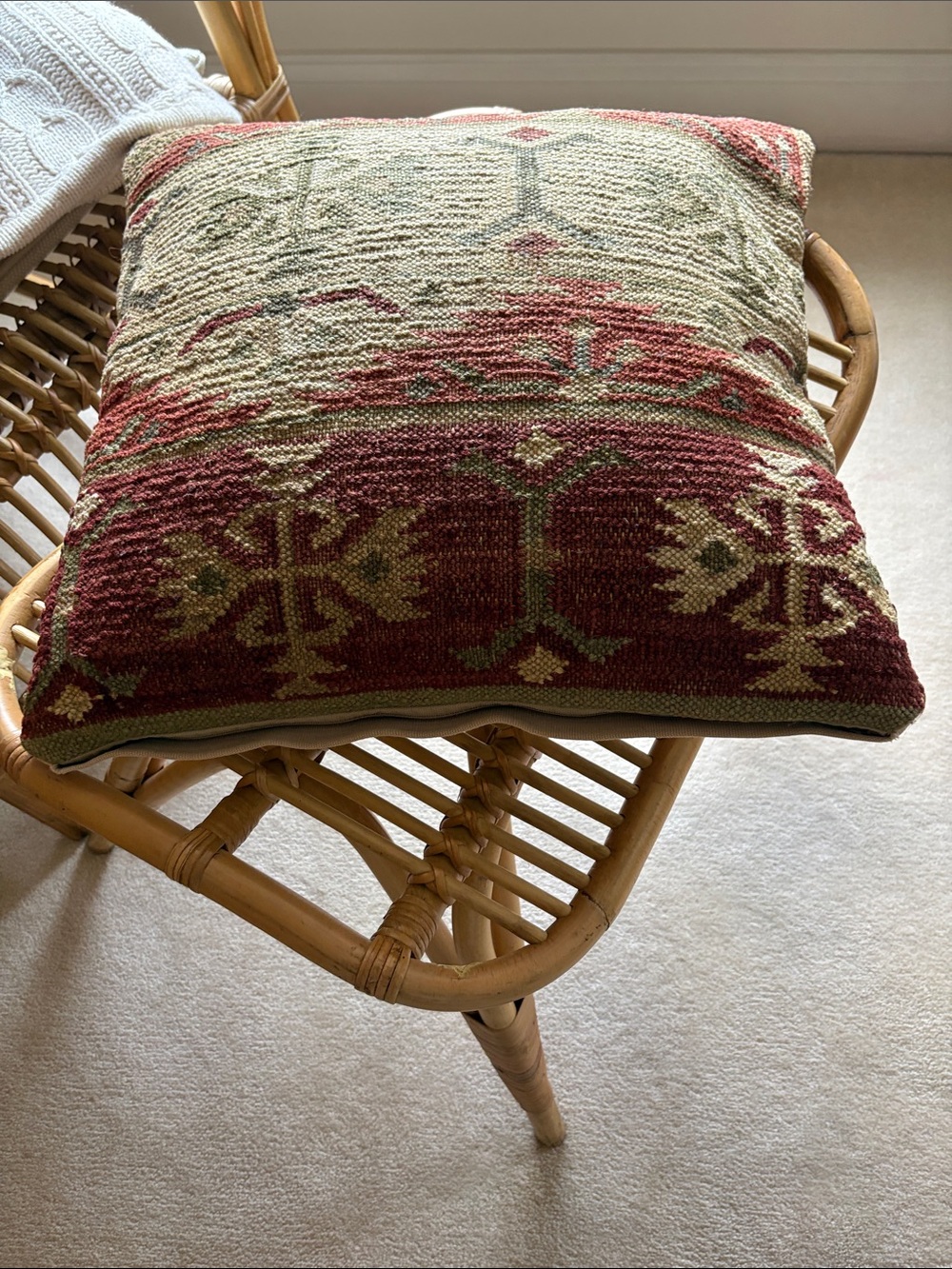 Pottery Barn Kilim-Style Accent Pillow Cover in Rust,Green, Burgundy - Picture 4 of 9